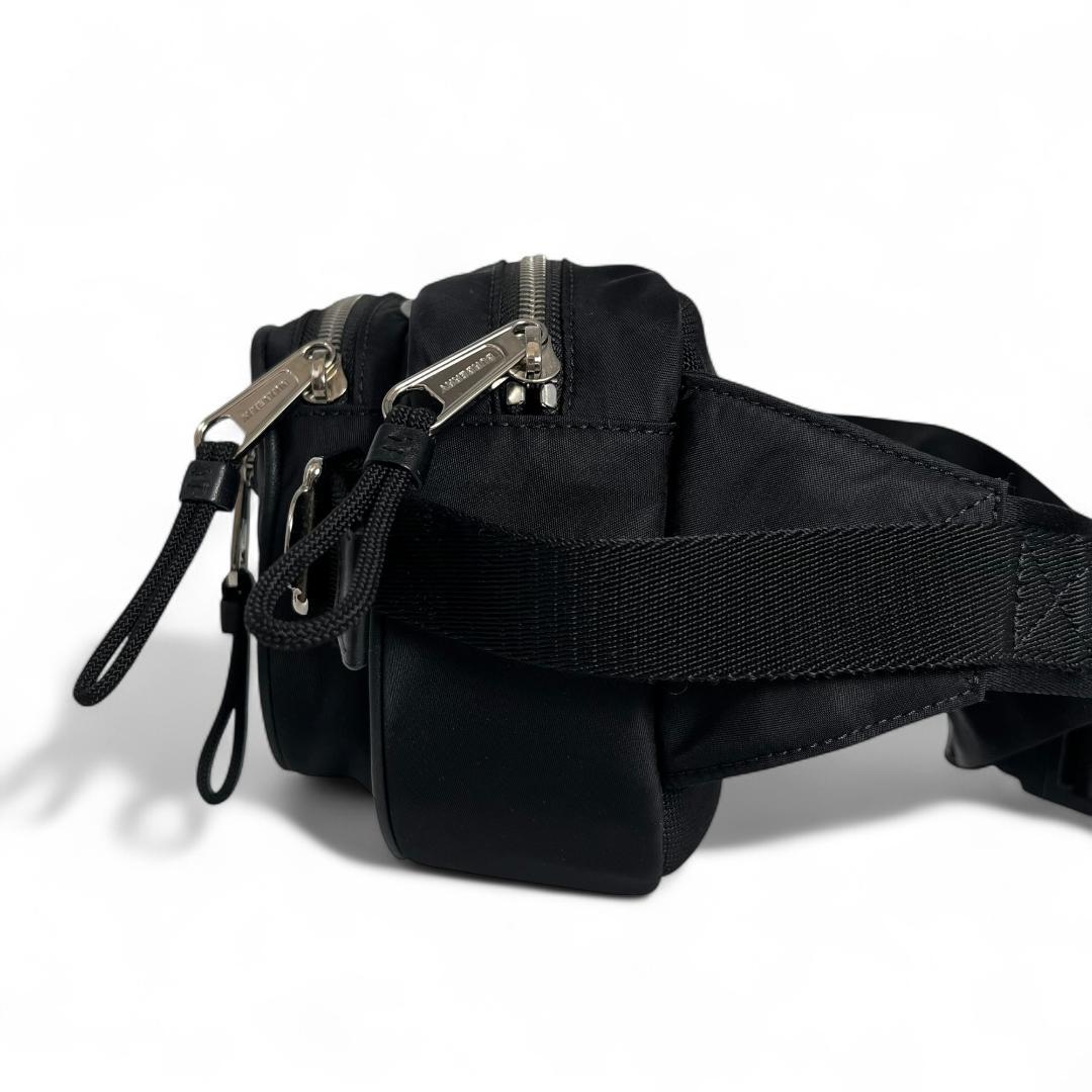 未使用級　BURBERRY バーバリー ボディバッグ ブラック ナイロン