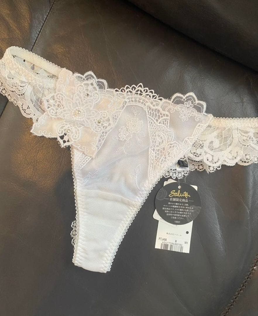 専用　サルートSalute 98G ヴィクトリア Tバック M 2点まとめ