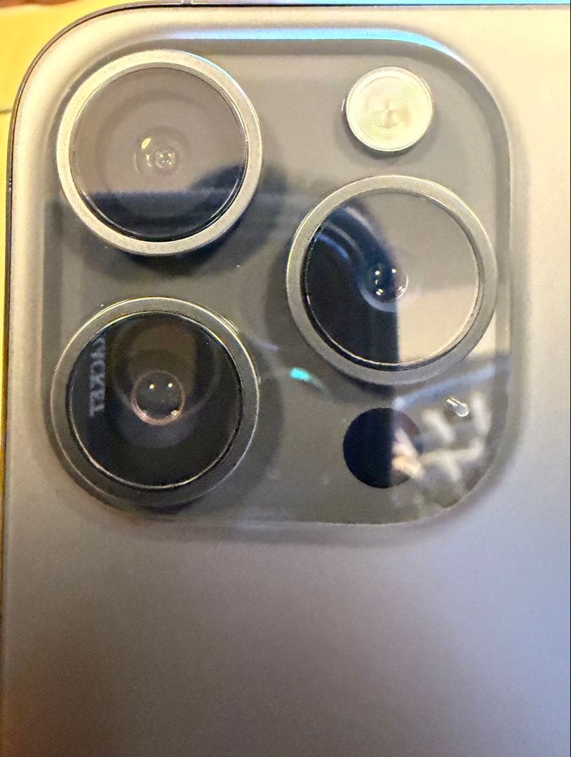 iPhone15pro ブラックチタニウム 256GB