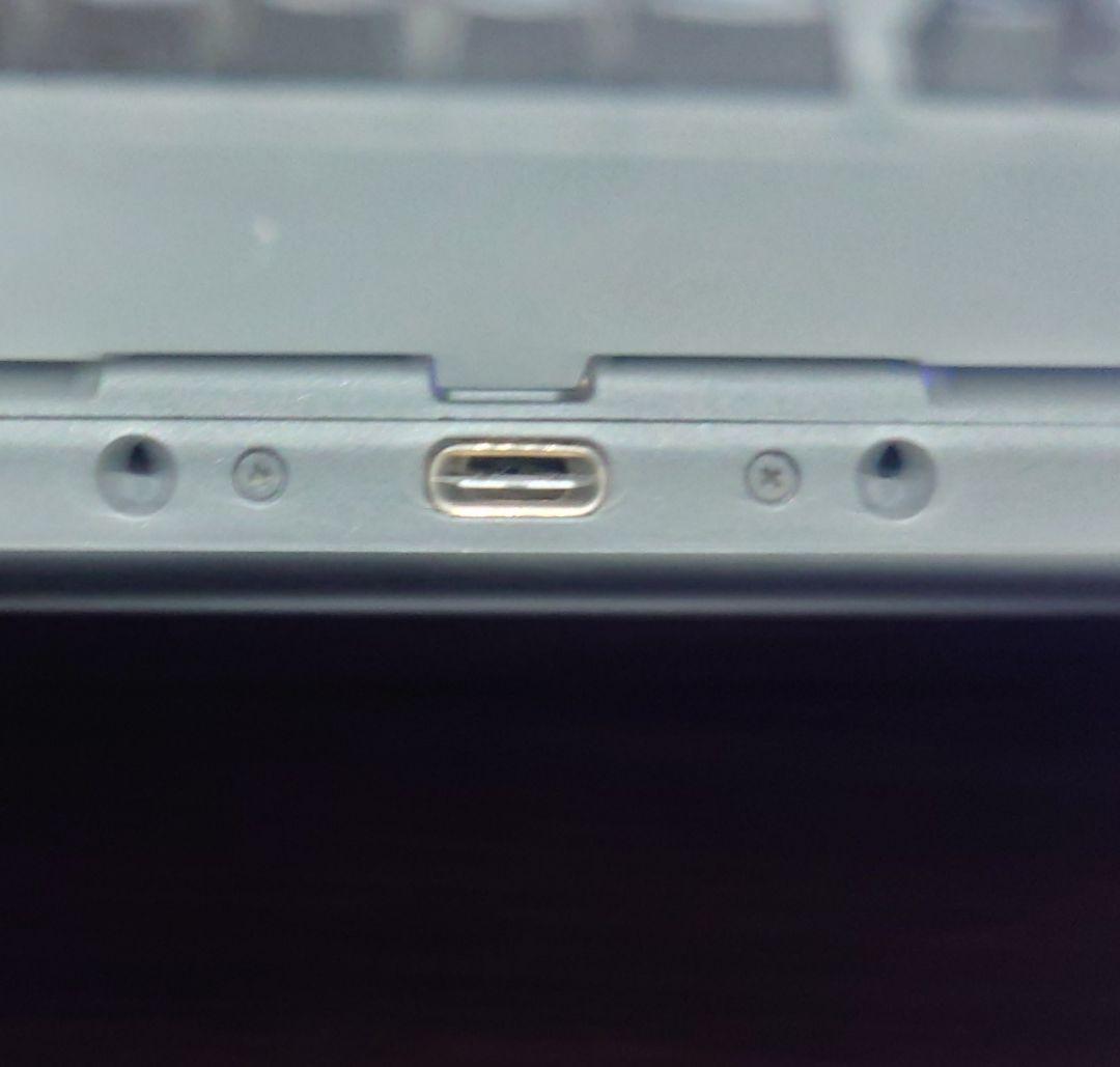 本日限定値下げ！バッテリー強化版 Nintendo Switch 本体のみ 美品