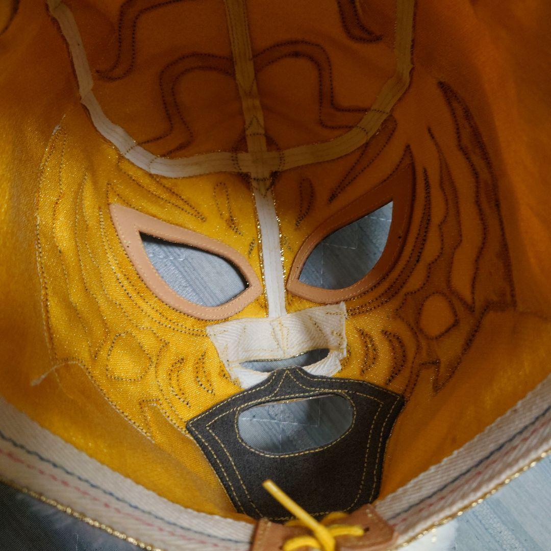 超貴重 アントニオ猪木追悼大会使用) ＹＮ製 初代タイガーマスク牙付き後期タイプ