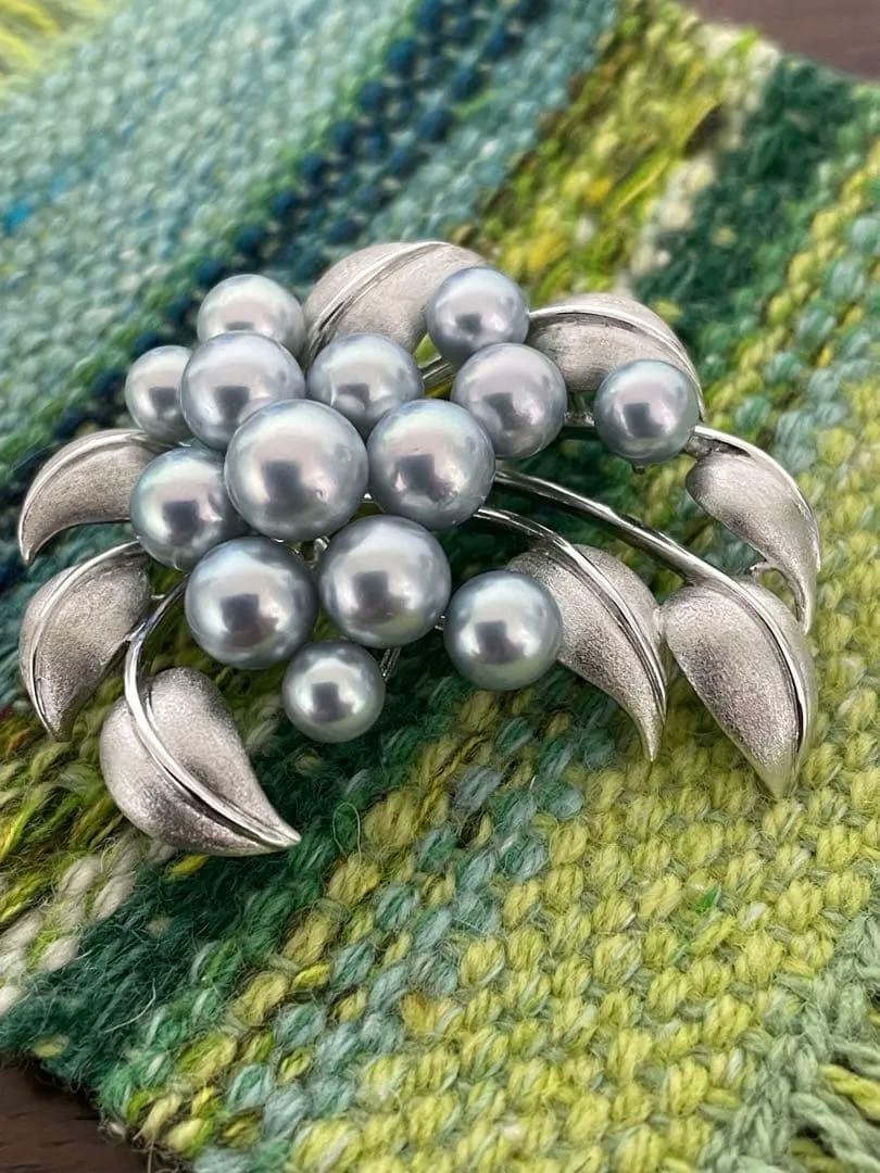 ヘムヘム田崎真珠　美品アコヤ真珠ブロ－チ　SILVER刻印