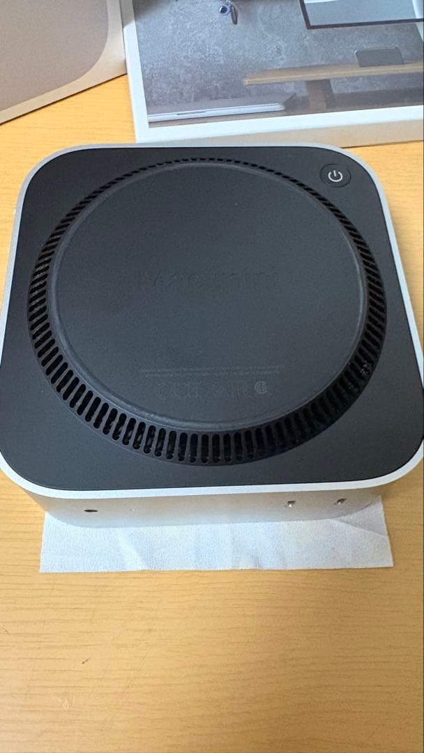 Apple M4 Mac mini 16GB SSD256GB USBハブ付き