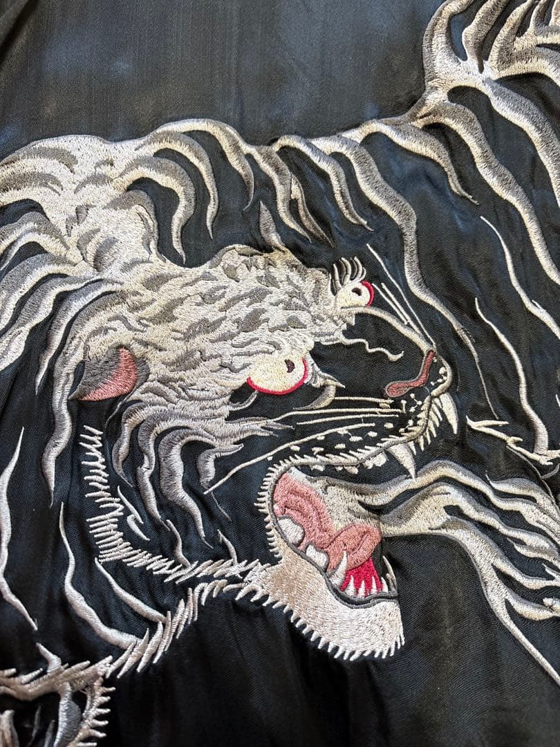 サトリ　スカジャン Mサイズ リバーシブル