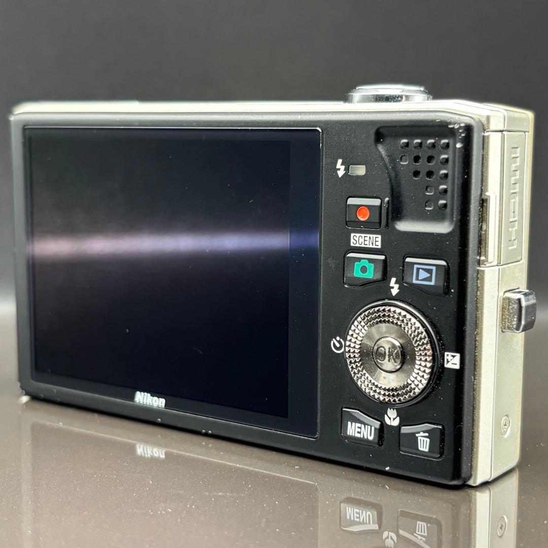 良品 Nikon COOLPIX S8100