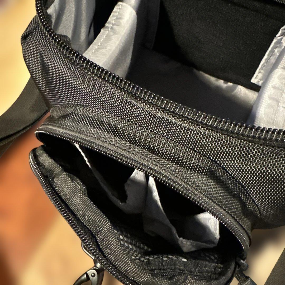 CANON EOS M ミラーレス レンズセットDS126391 キャリーケース