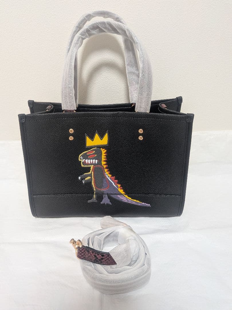 2/4までの特価！新品未使用2way 恐竜ハンドバックバッグプラ袋布袋付