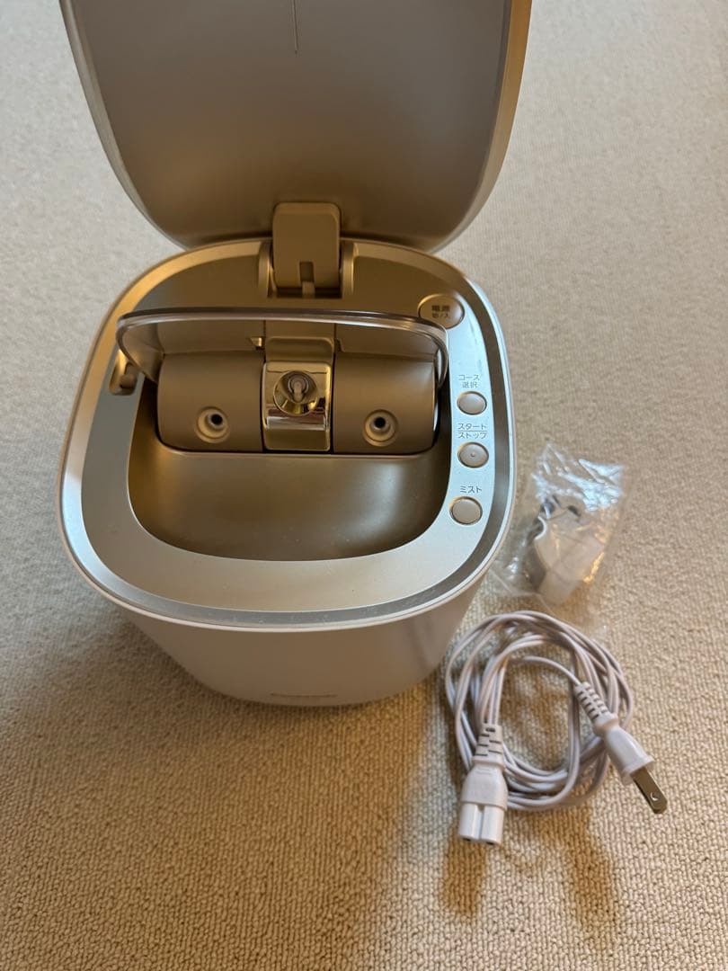 最終値下げ！パナソニック　Panasonic　フェイススチーマー ナノケア