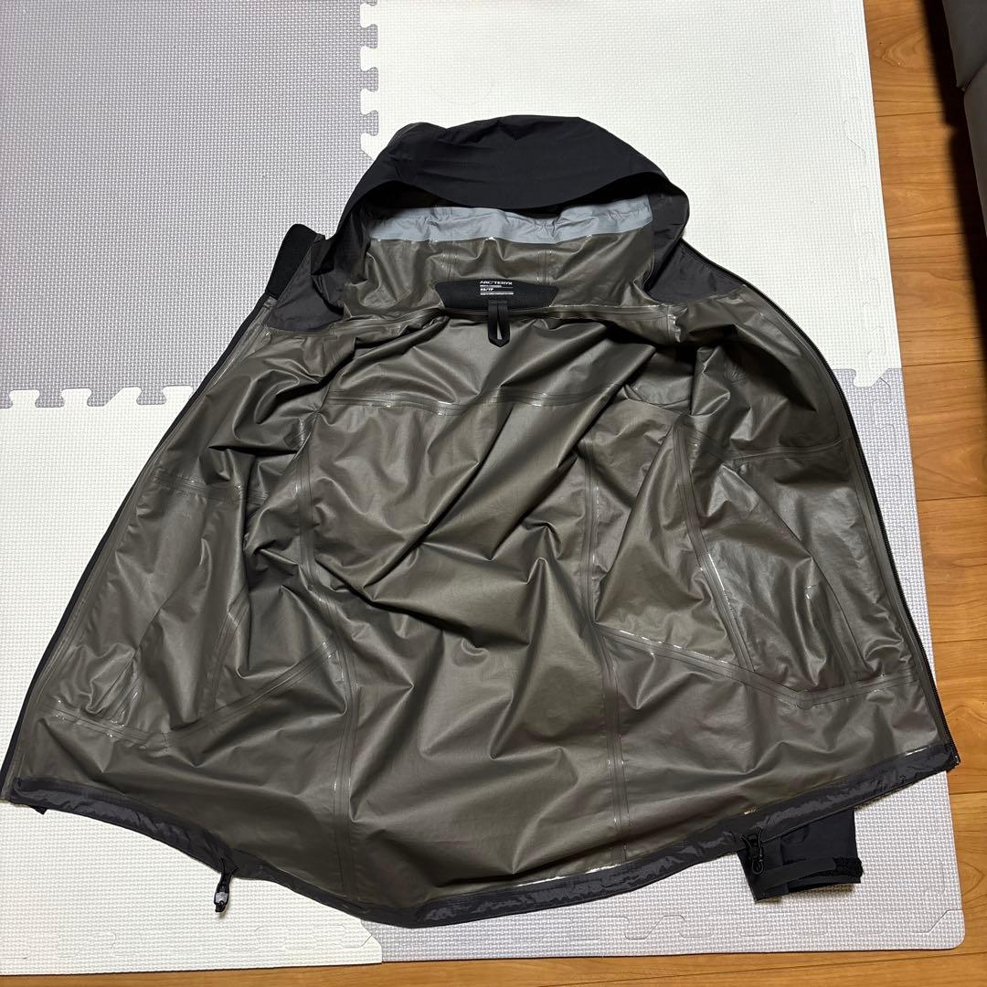 ジャケット・アウター ARC'TERYX ZETA SL GORE-TEX