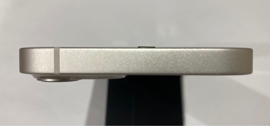 iPhone13スターライト バックパネル　基板とイヤースピーカーなし　2A