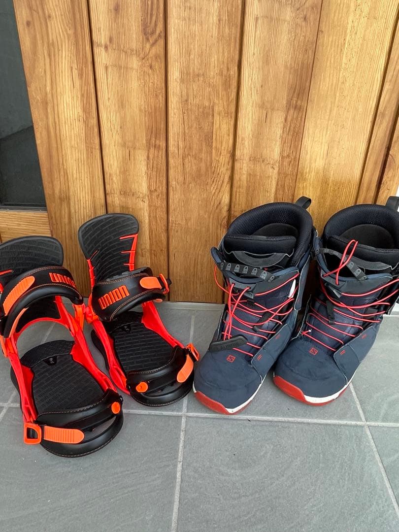 Unionスノーボードビンディング及びSALOMONブーツセット