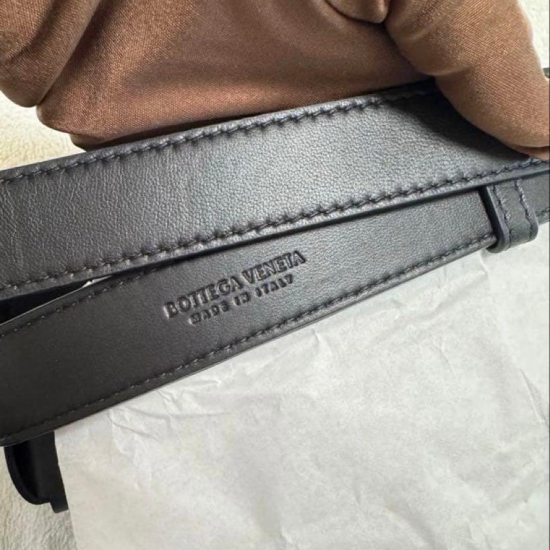 【美品】BOTTEGA VENETA ボッテガヴェネタ ボディバッグ668572