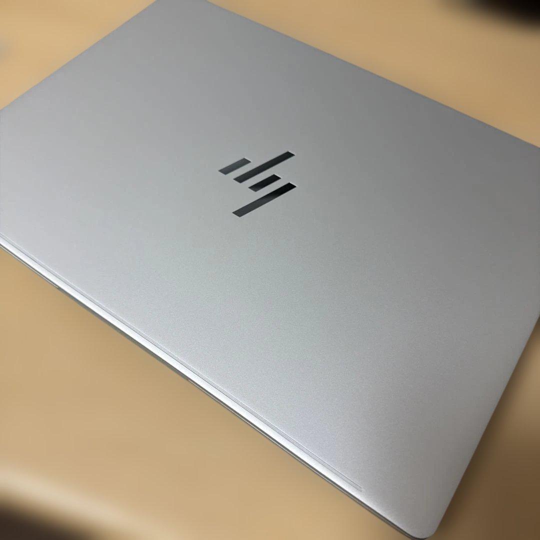 HP OmniBook 7 14 Ultra 7 255H 2025年モデル