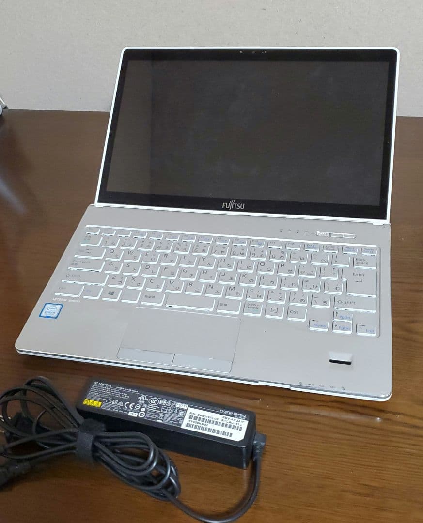 富士通 LIFEBOOK SH90/B1 ノートPC, Windows 10