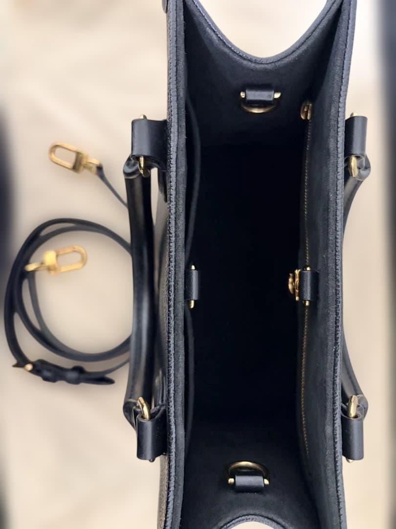 く*）様 LOUIS VUITTON】オンザゴーPM ハンドバッグ レザー モノ