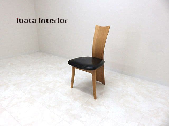 m*e様 美品　イバタインテリア　「フォルム」 オーク材ダイニングチェア 　サイ