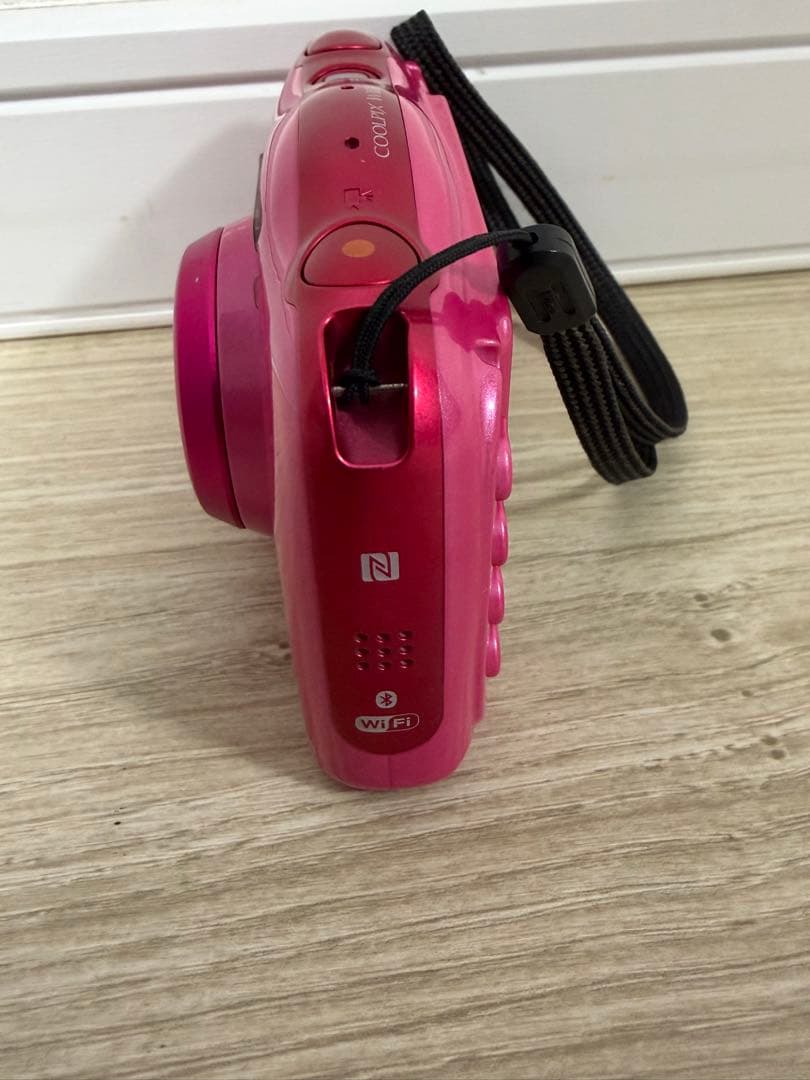 NIKON デジカメ　ピンク　防水　COOLPIX W100