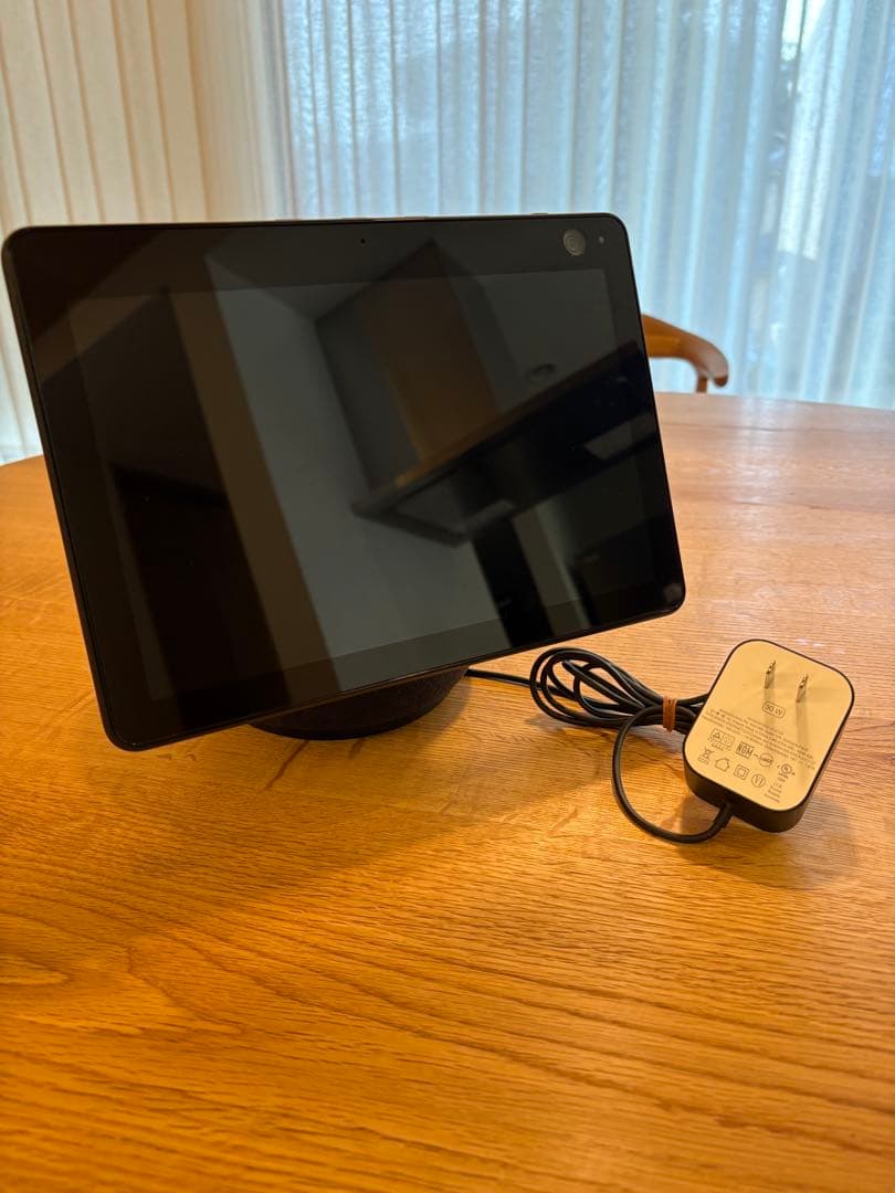 Amazon　Echo Show 10 第3世代 エコーショー10