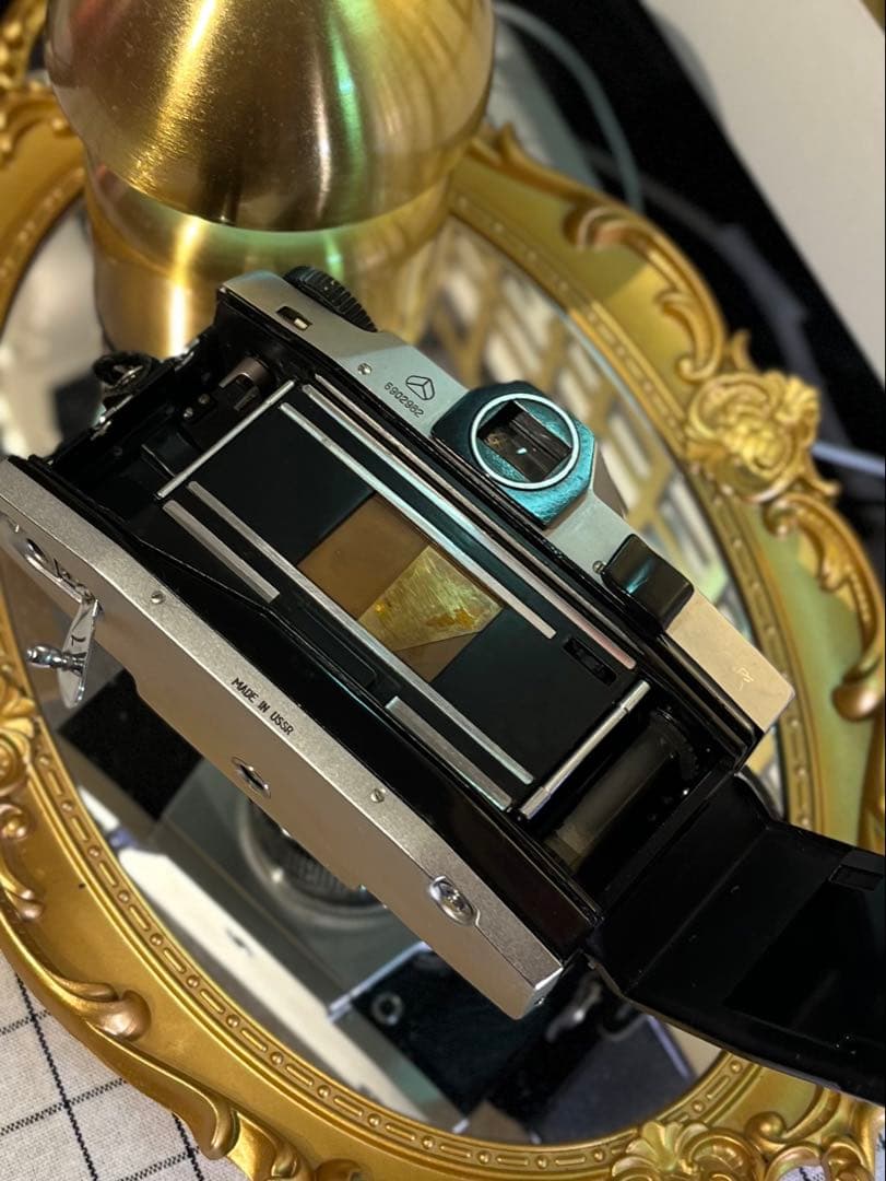 Kiev 10 一眼レフ Helios-81付 アールデコ調デザイン