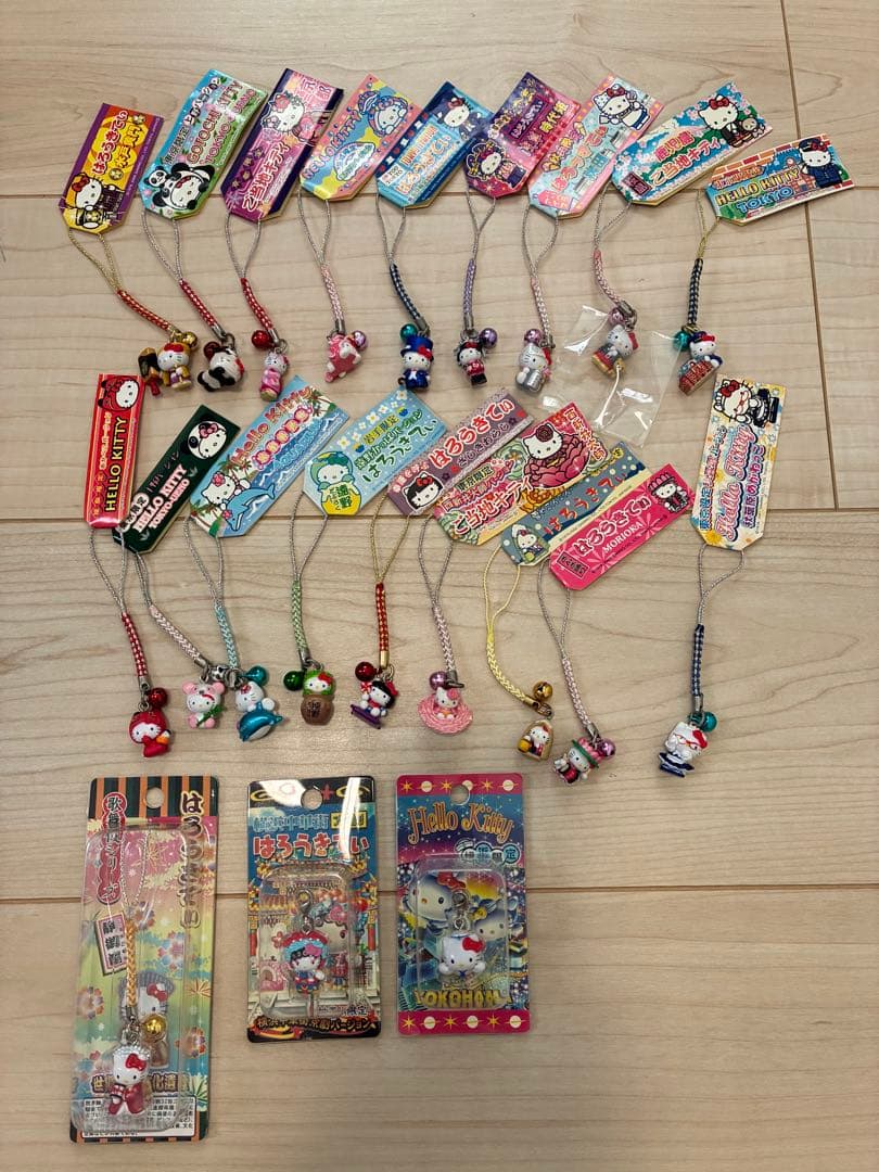 ご当地キティ　21個