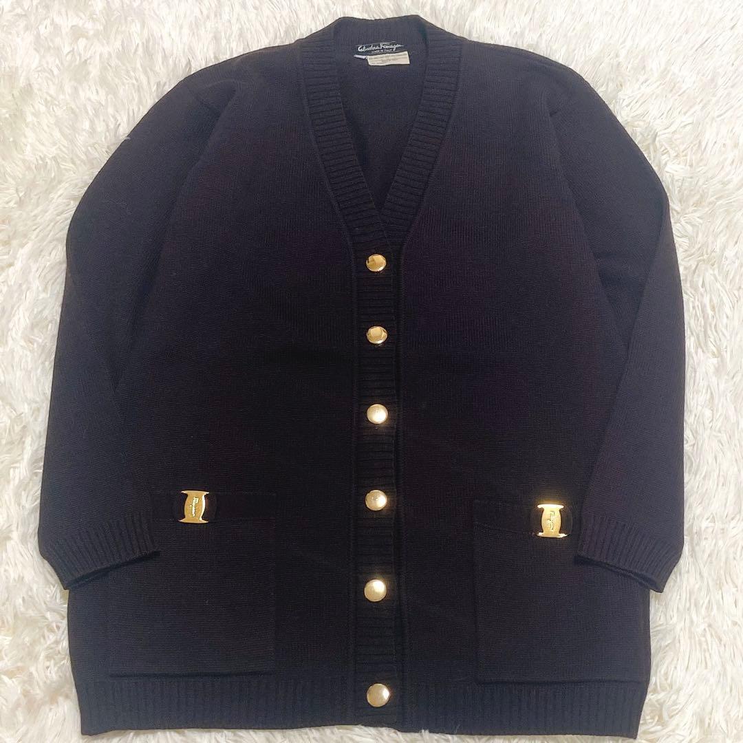 【美品】フェラガモ　ニット カーディガン 金ボタン カーディガン　ヴァラ　ロゴ