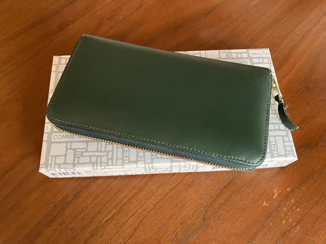 チ*ー様 美品　コムデギャルソン　長財布　ラウンドファスナー　グリーン