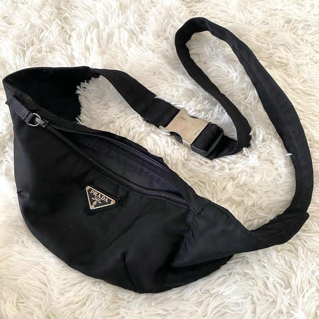 訳あり PRADA プラダ ナイロン ボディバッグ 斜めがけ 三角ロゴ ブラック
