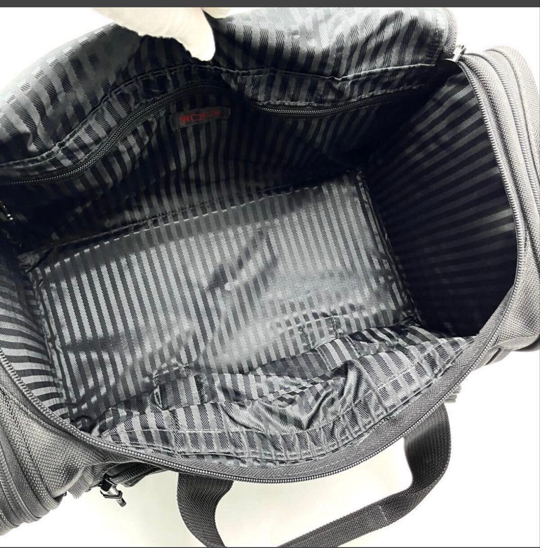 Tumiボストンバッグ 221D3