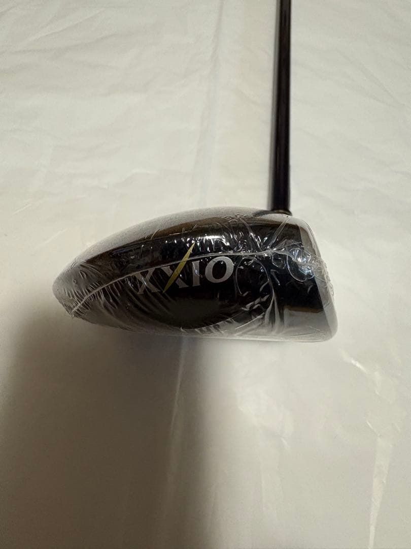 タカ【新品未使用】ゼクシオ10フェアウェイウッド5番（18度）Rフレックス