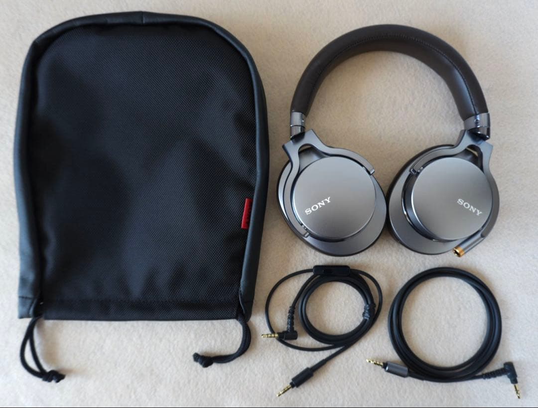 SONY ステレオヘッドホン MDR-1A（シルバー）