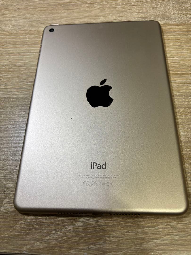 美品 iPad mini4 64GB ゴールド 純正充電器付