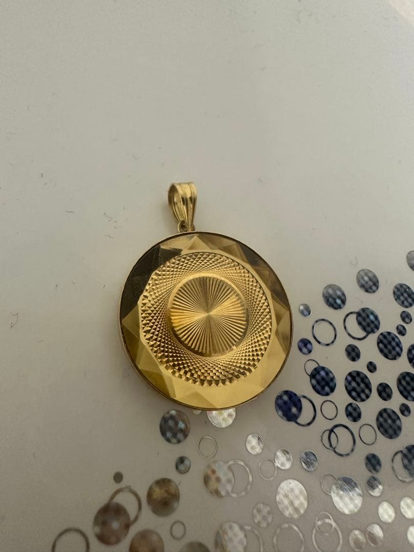 k18 ネックレストップ　ペンダントトップ　 ガラス付き　喜平　中古