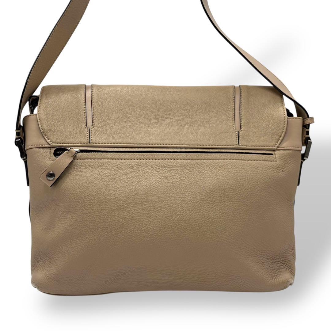 良品 ブルガリ オクト ショルダーバッグ メッセンジャーバッグ シルバー金具