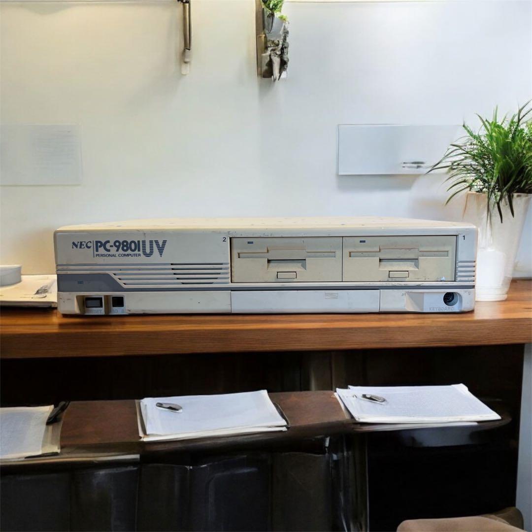 NEC PC-9801UV デスクトップ パソコン 日本電気 日本製 希少