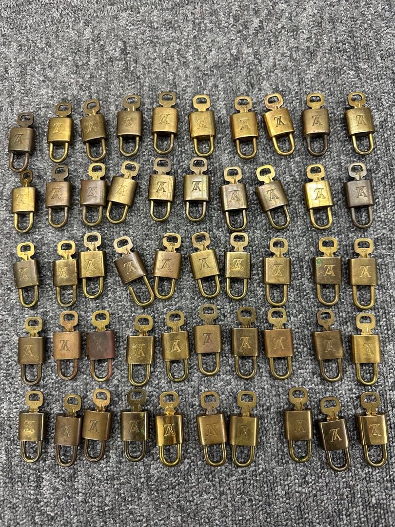 ルイヴィトン　カデナ　鍵　50個セット
