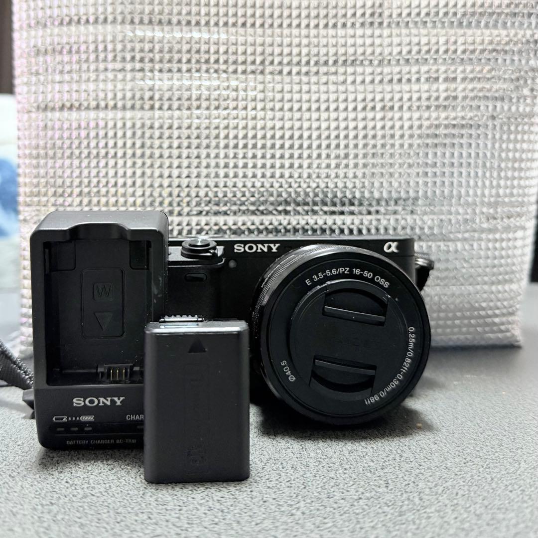 SONY α6400 レンズキット 予備バッテリー1個付き
