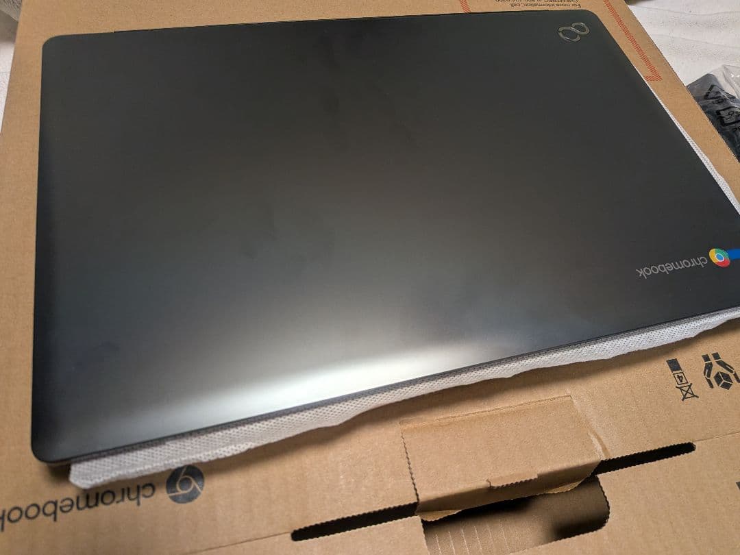 Chromebook本体 FMV Chromebook 14F