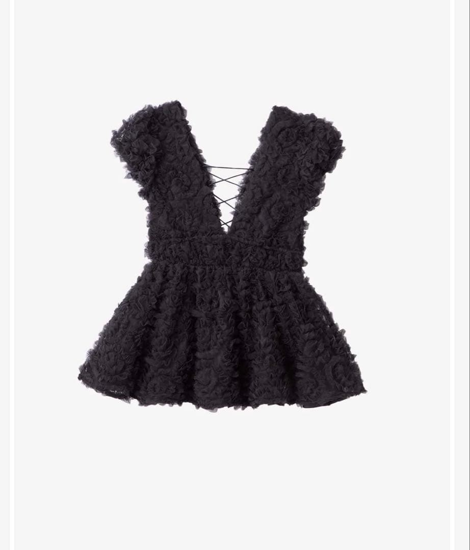 【poláura】フラワーぺプラムバックリボンチュニック