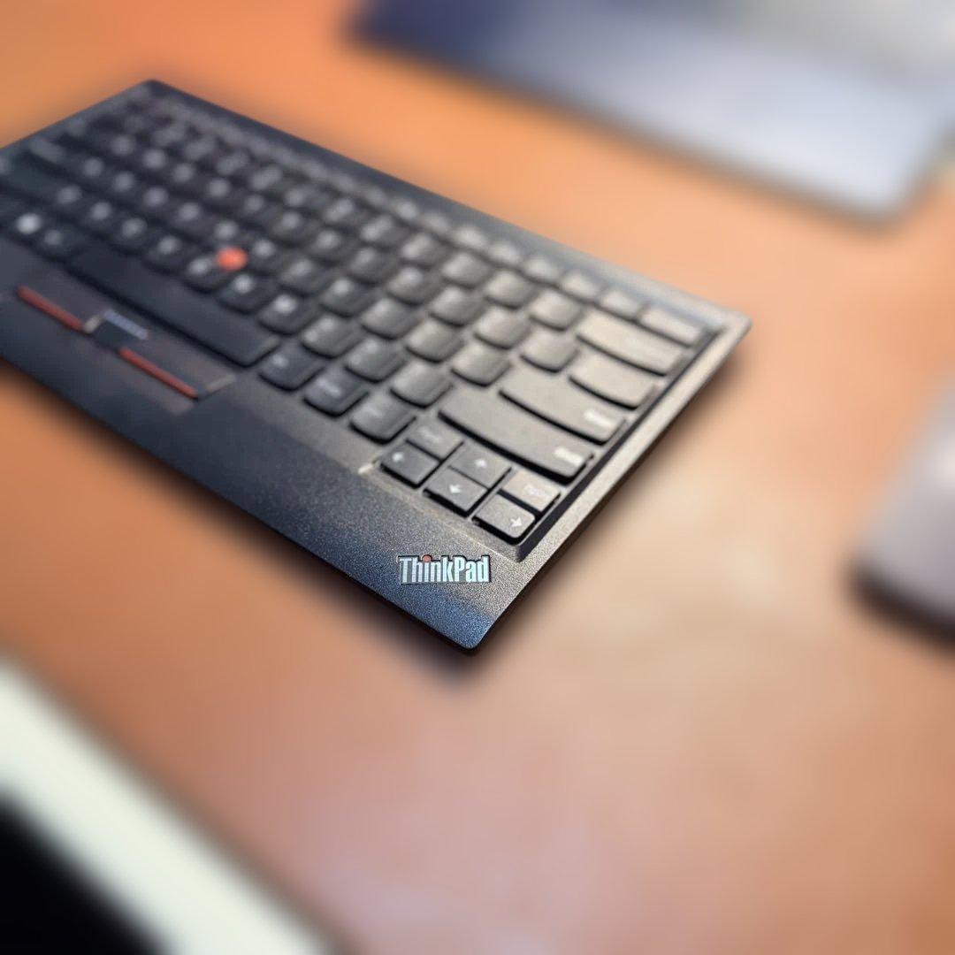 【美品】ThinkPad トラックポイント キーボード（US配列）KU-1255