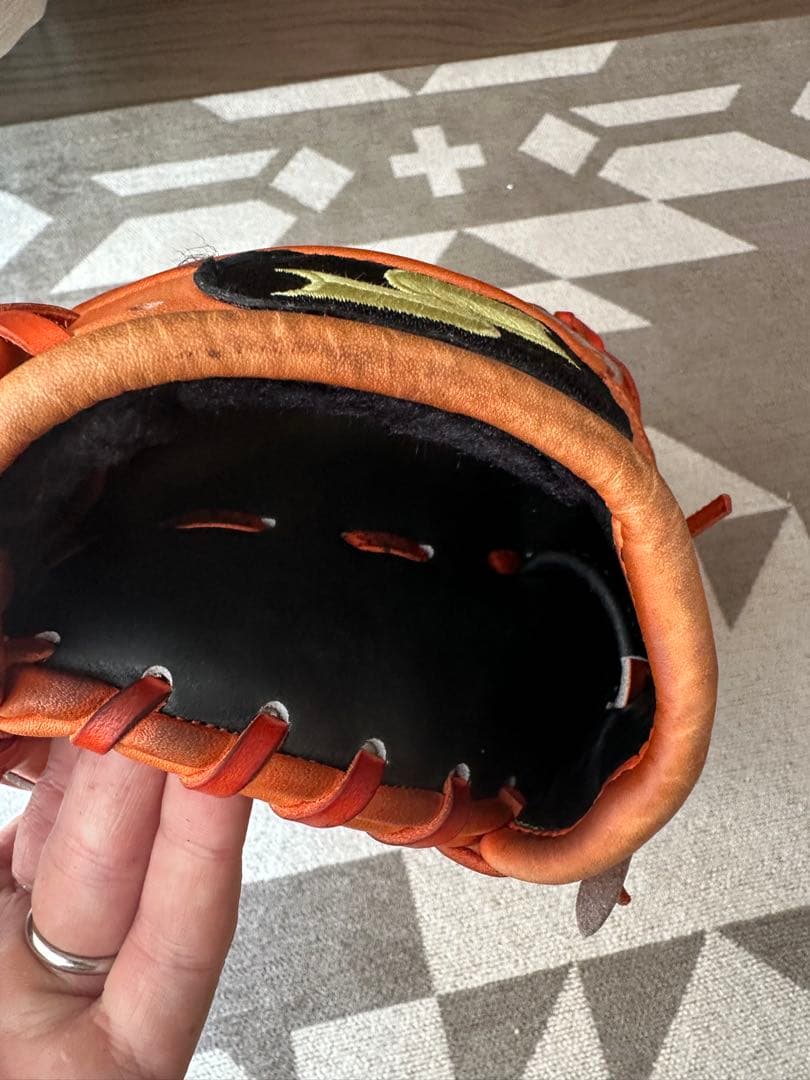 野球 グローブ 軟式用 右投内野手 オールラウンド