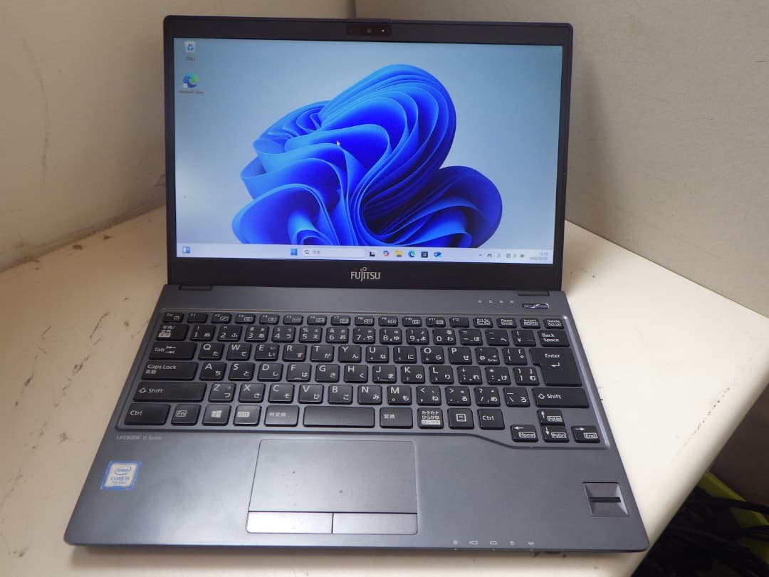 富士通　U938/SX i5-7300U SSD256G