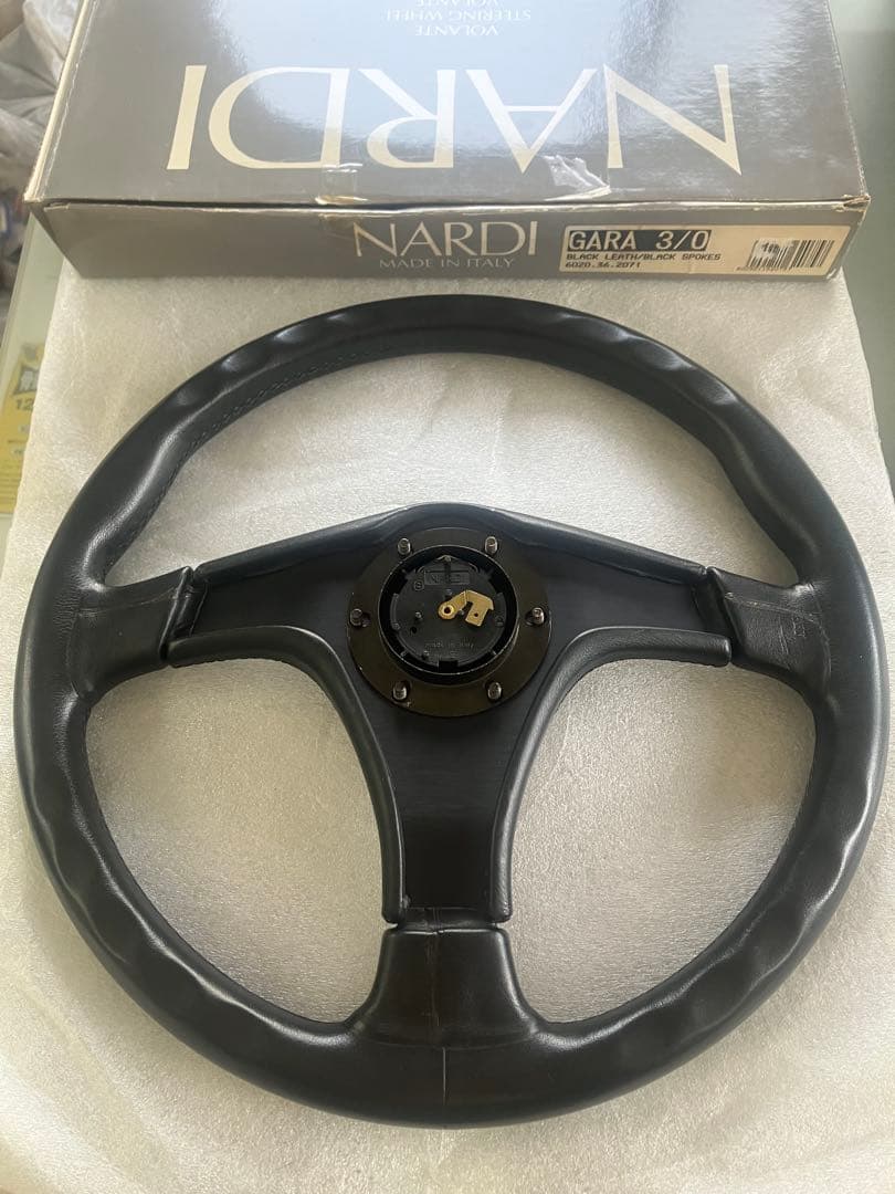 NARDI GARA 360 ガラステアリング 未使用品ビンテージ