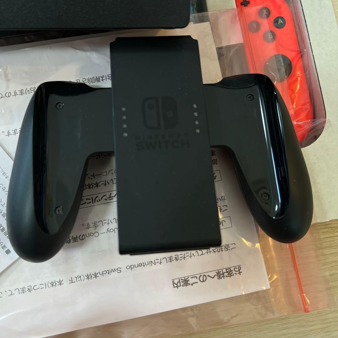 n*様 【美品】Nintendo Switch 本体