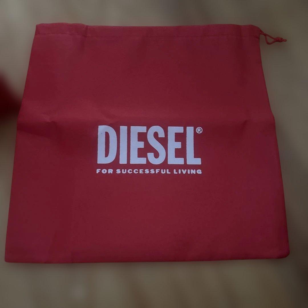 DIESEL （ディーゼル）シルバー ショルダーバッグ