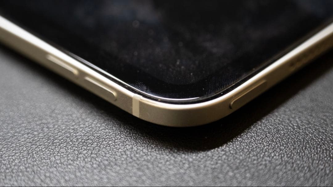 M4 iPad Pro 11インチ シルバー 256GB&ケース