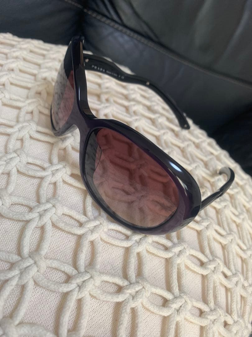 めるっぽ PRADA サングラス