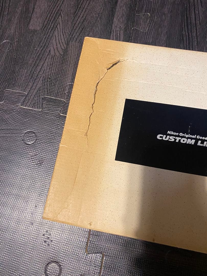 NIKON ピンバッジ　額装　当時物