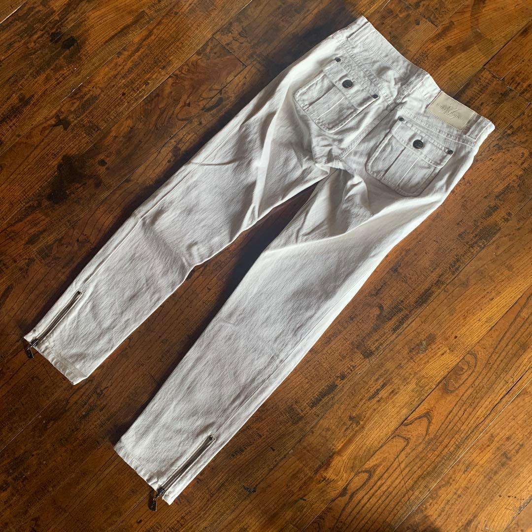 LOUIS VUITTONホワイト スリムフィット デニムパンツ