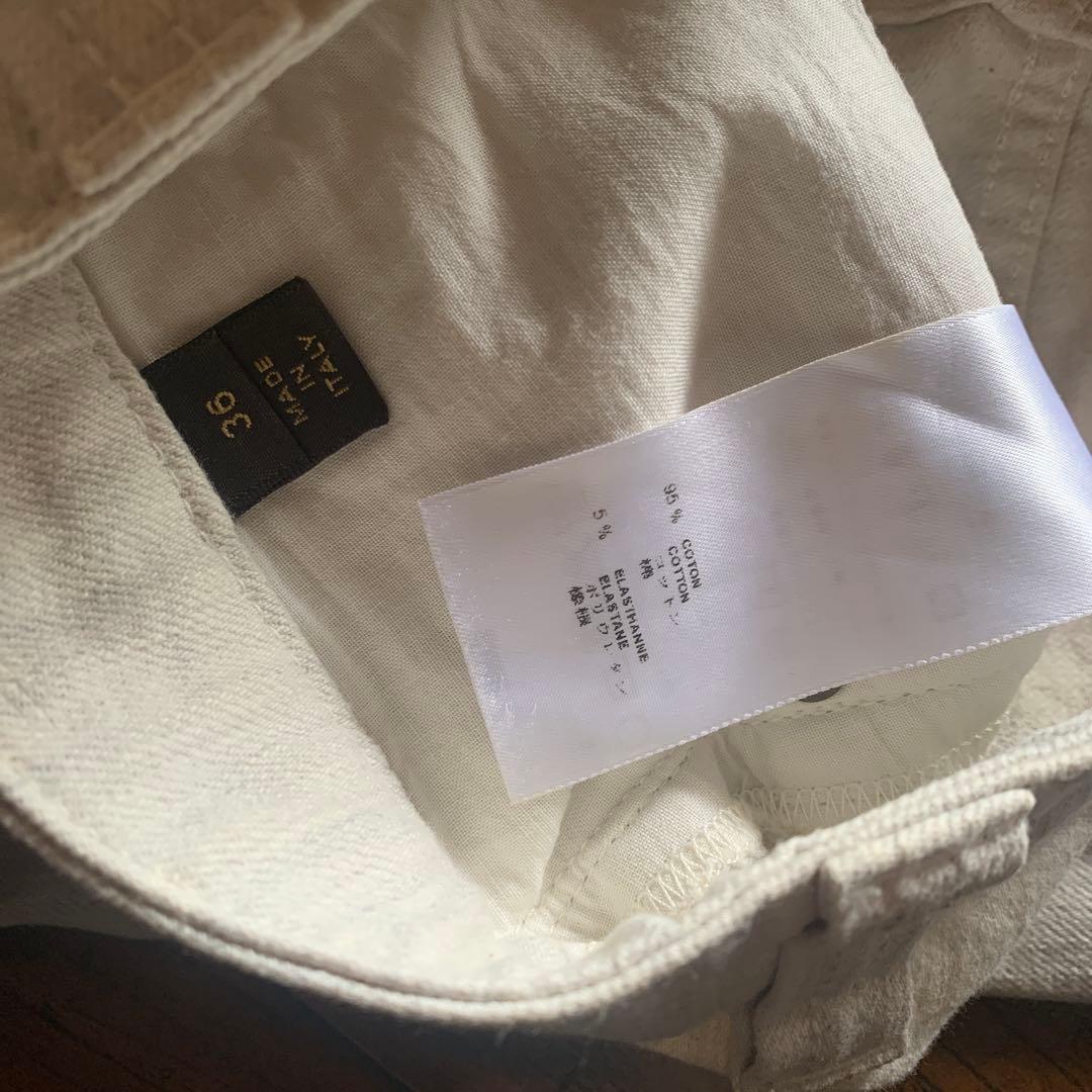 LOUIS VUITTONホワイト スリムフィット デニムパンツ