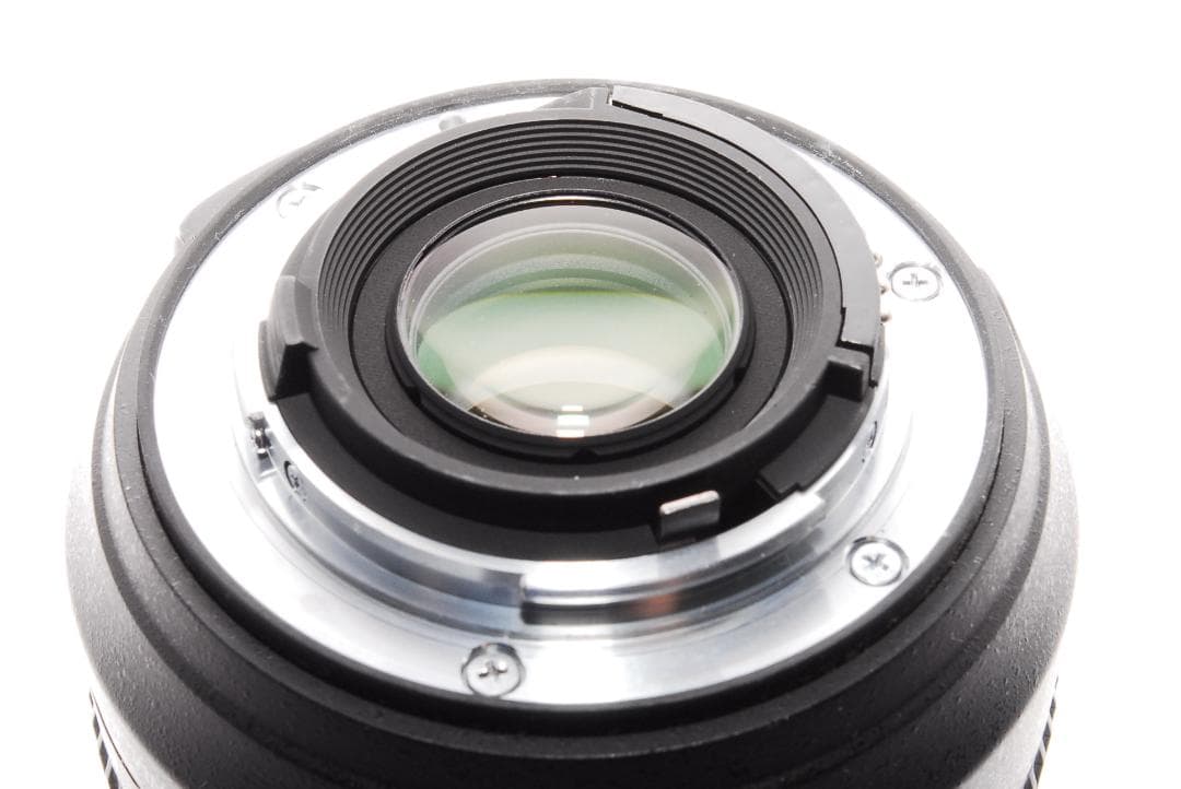 れな　遠近両用レンズ AF-S DX 18-200mm F3.5-5.6G